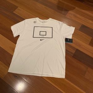 Men’s Nike t-shirt